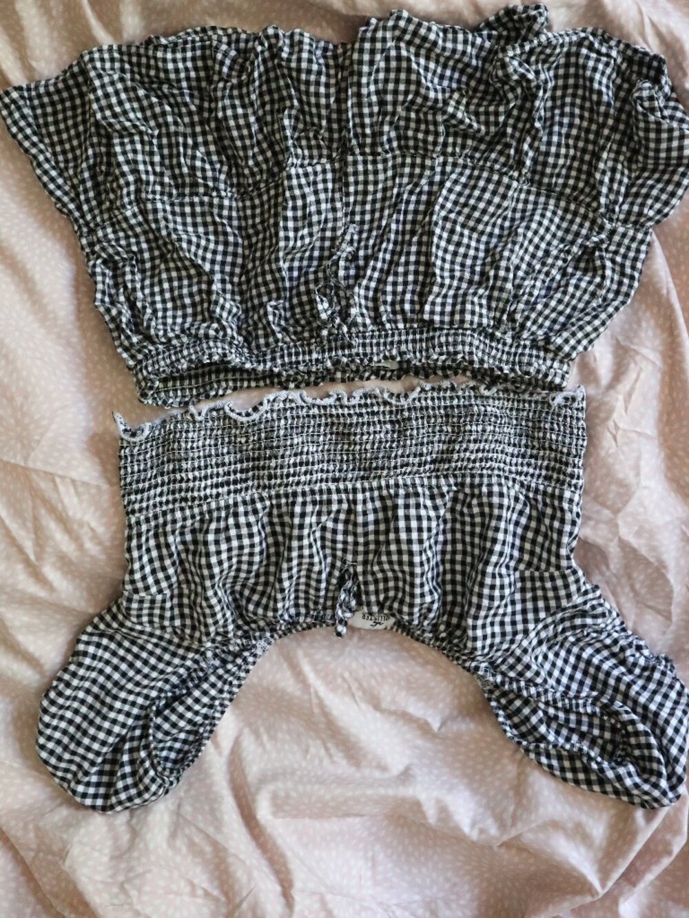 Hollister Gingham Two Piece with Flowy Shorts and Puff Sleeve Top Size S